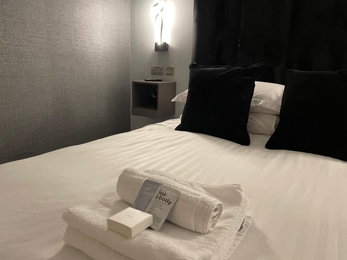 Royal Mile Apartment 2Bedroom เอดินบะระ ภายนอก รูปภาพ